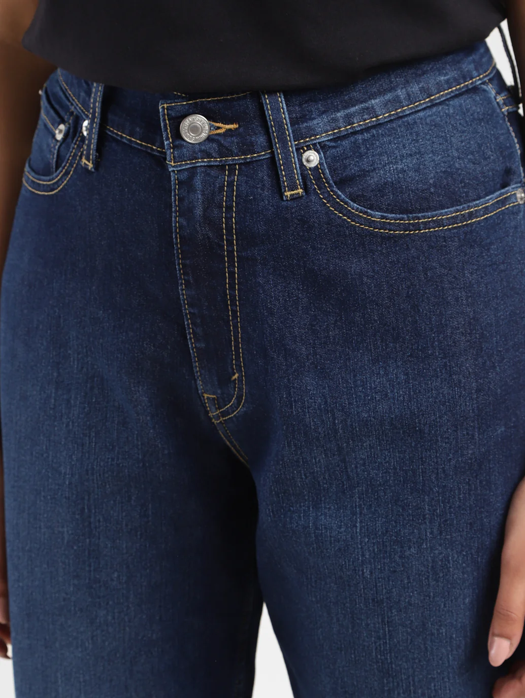Women's 80s Mom Blue Loose Fit High Rise Jeans - Image 9