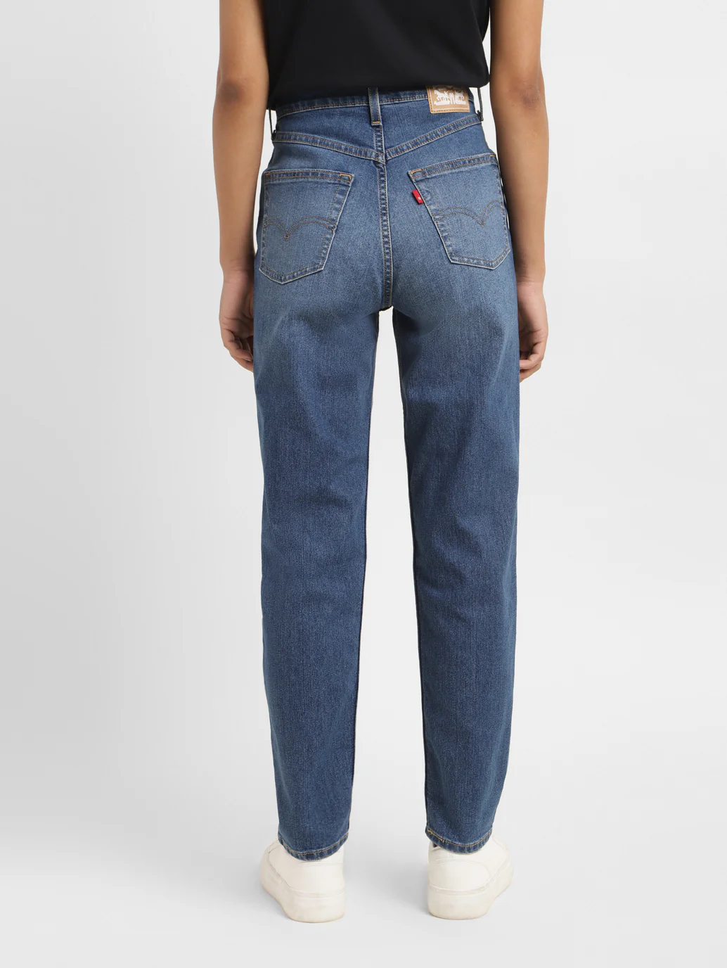 Women's Blue Loose Fit High Rise Mom Jeans - Image 6