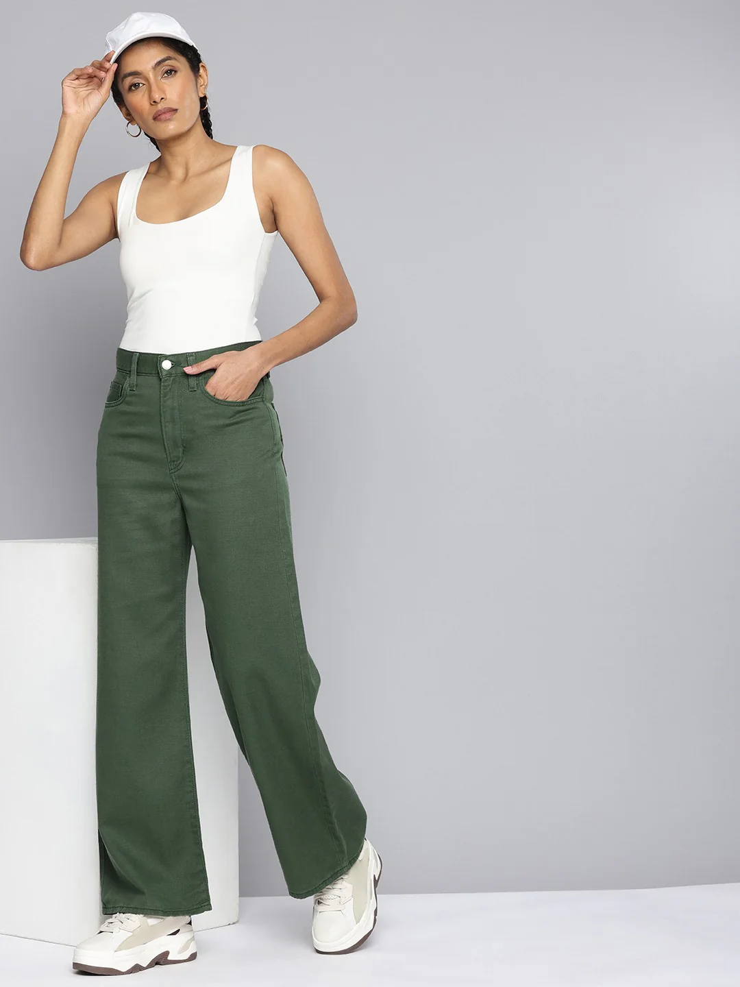 Women's Green Ribcage Bell Bottom Wide Leg Fit High Rise Jeans - Image 4