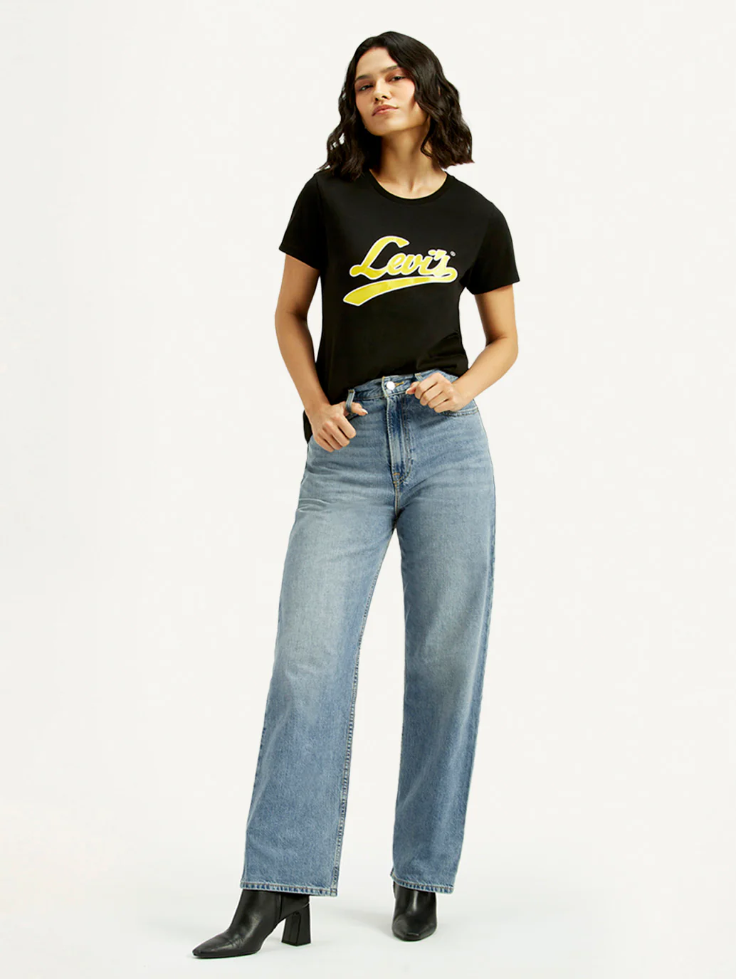 Women's Light Blue Ribcage Straight Fit High Rise Jeans
