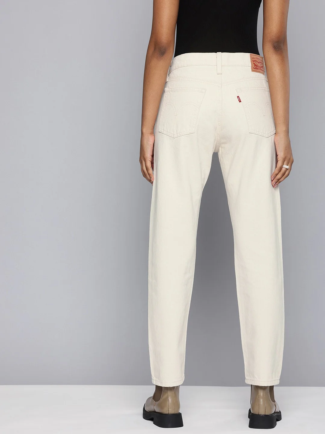 Women's Off White Wedgie Straight Fit High Rise Jeans - Image 2