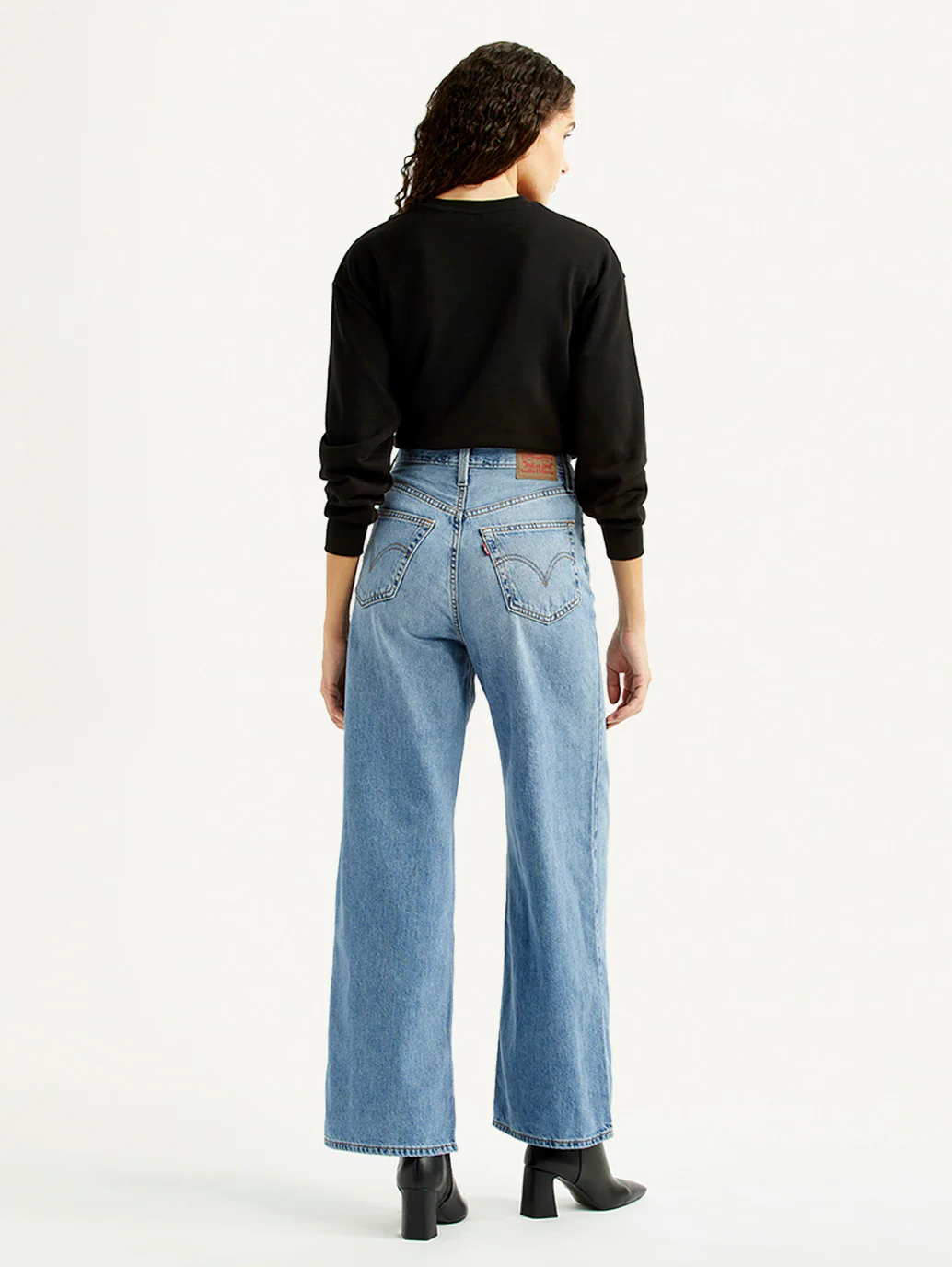 Women's Light Blue Ribcage Wide Leg Fit High Rise Jeans - Image 3
