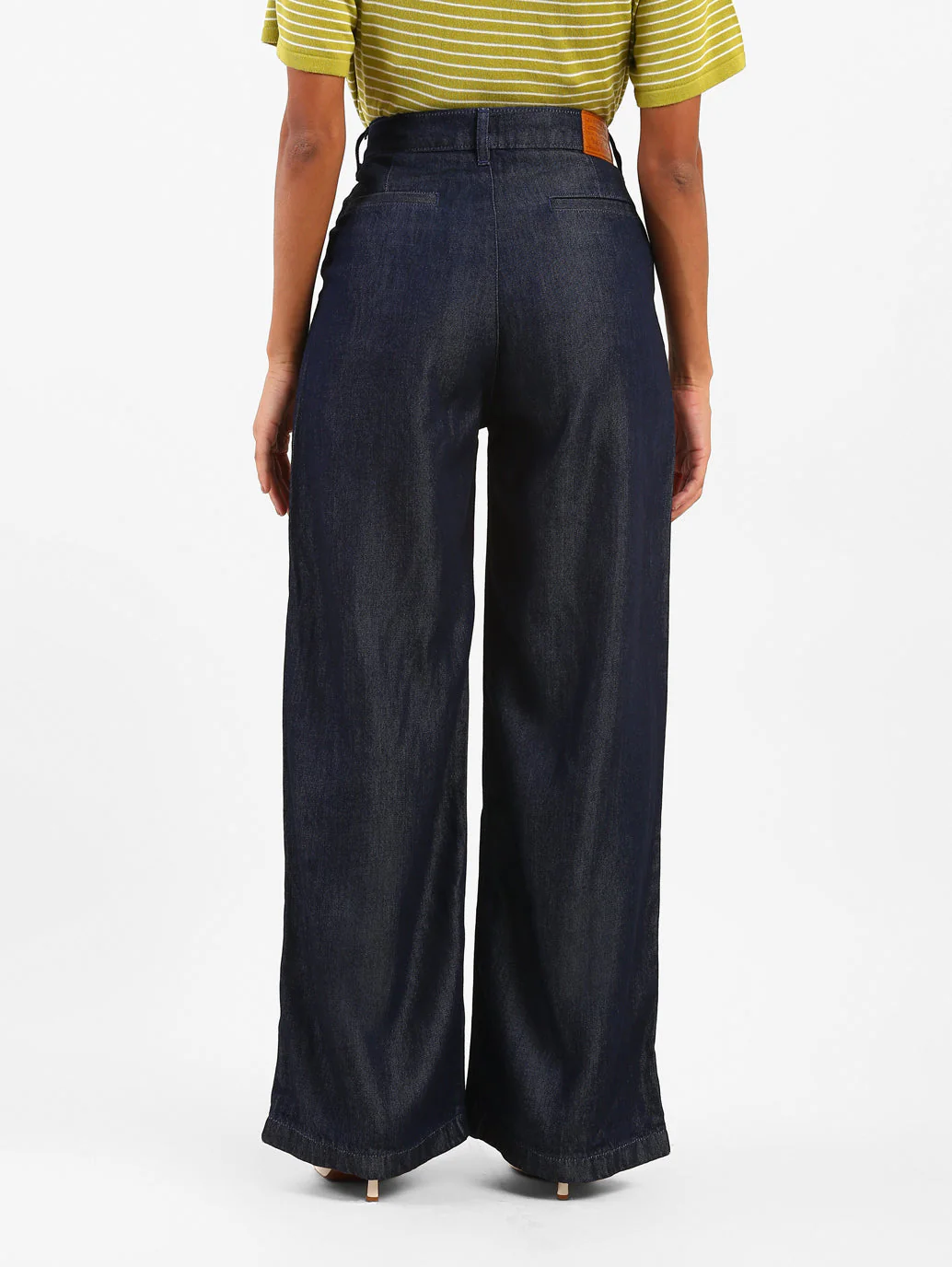 Women's Blue Pleated Loose Straight Fit High Rise Jeans - Image 2