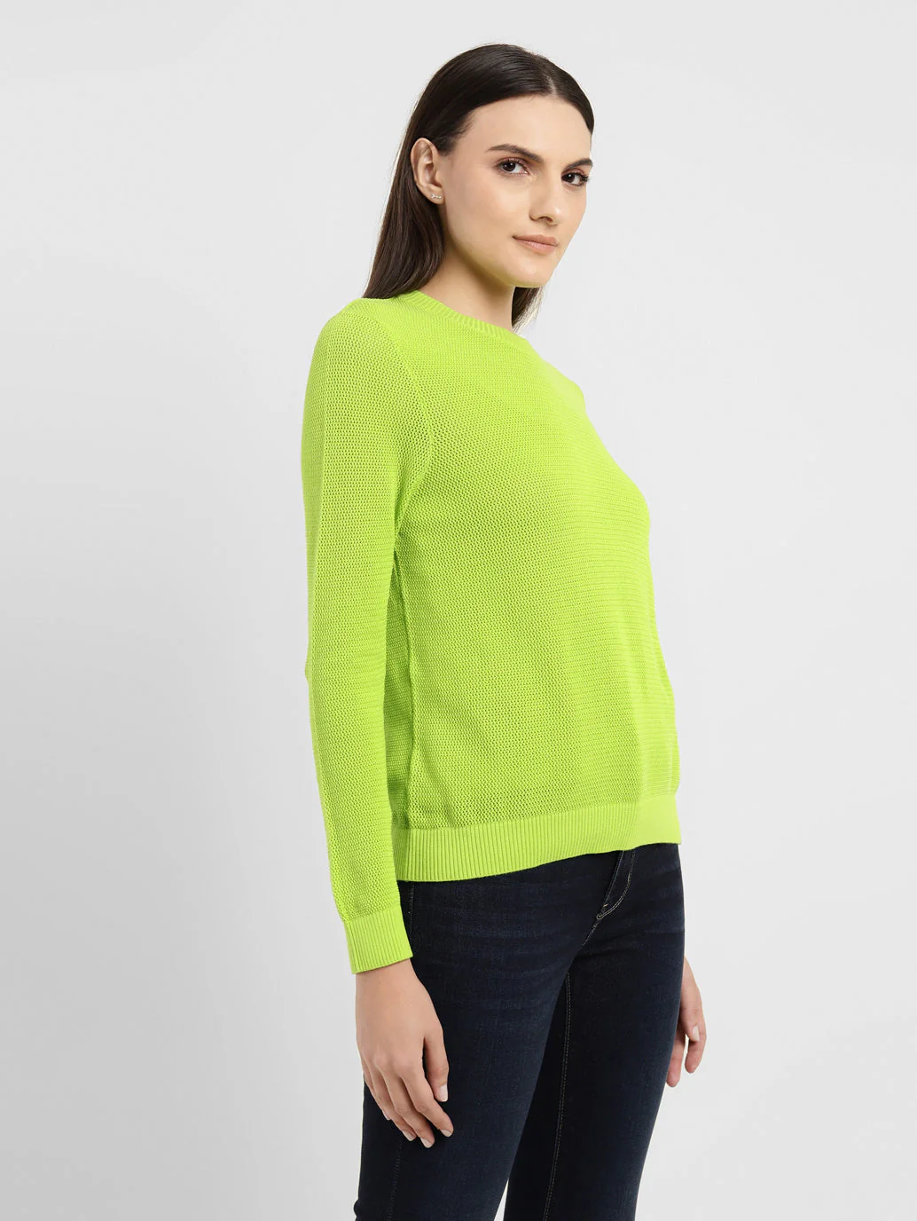 Women's Solid Round Neck Sweater - Image 4