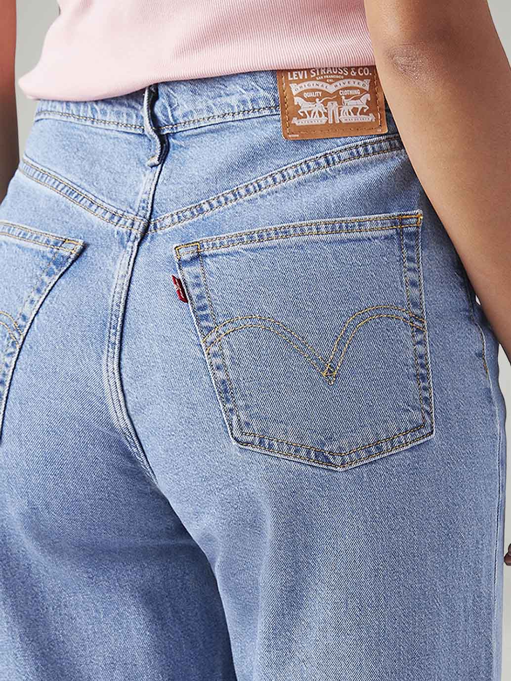 Women's Light Blue Loose Fit High Rise Jeans - Image 4