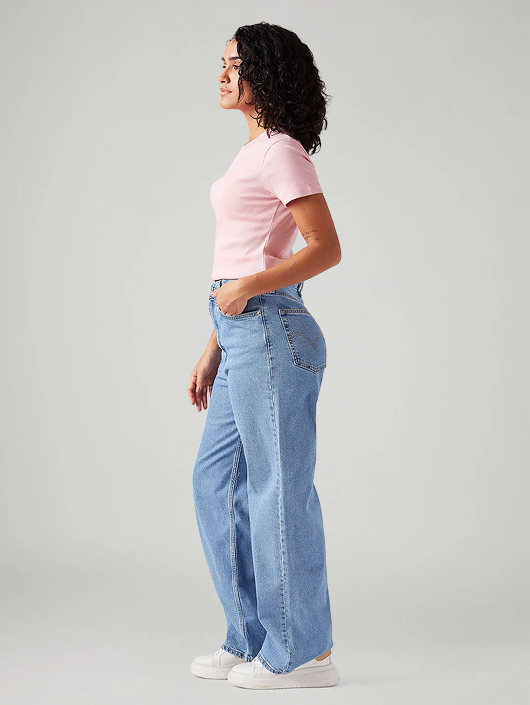 Women's Light Blue Loose Fit High Rise Jeans - Image 5