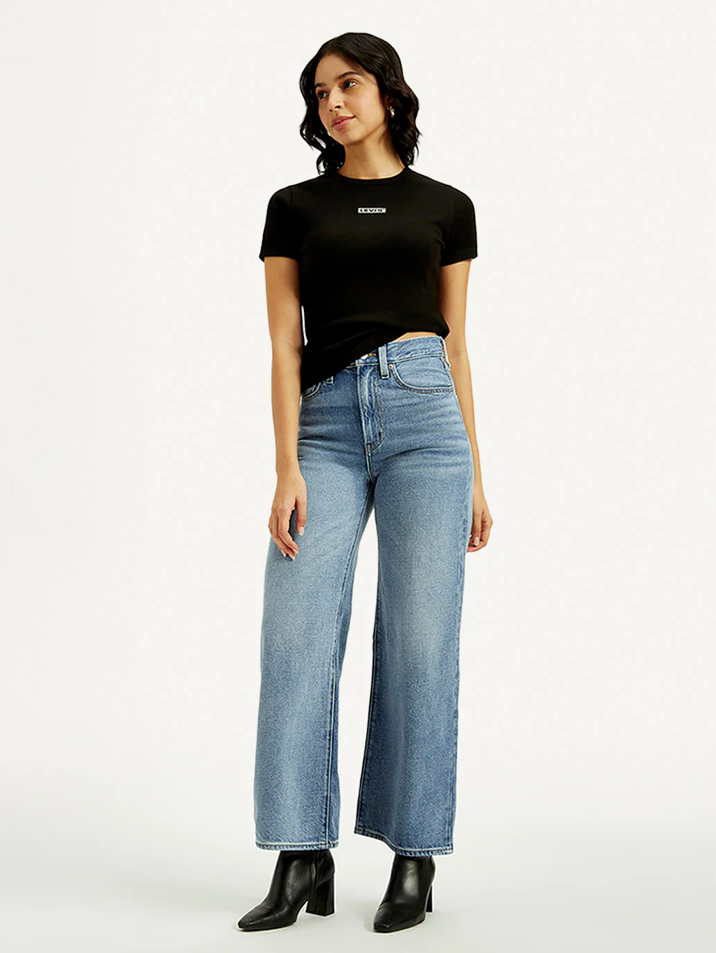 Women's Light Indigo Ribcage Wide Leg Fit High Rise Jeans - Image 8