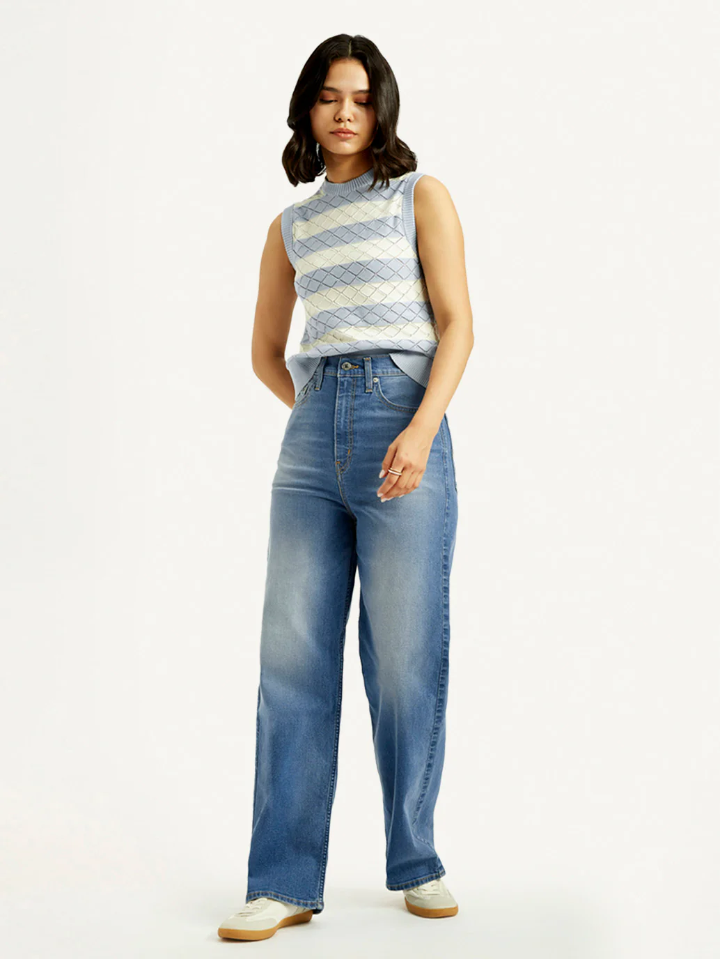 Women's Med Indigo Loose Fit High Rise Jeans - Image 6