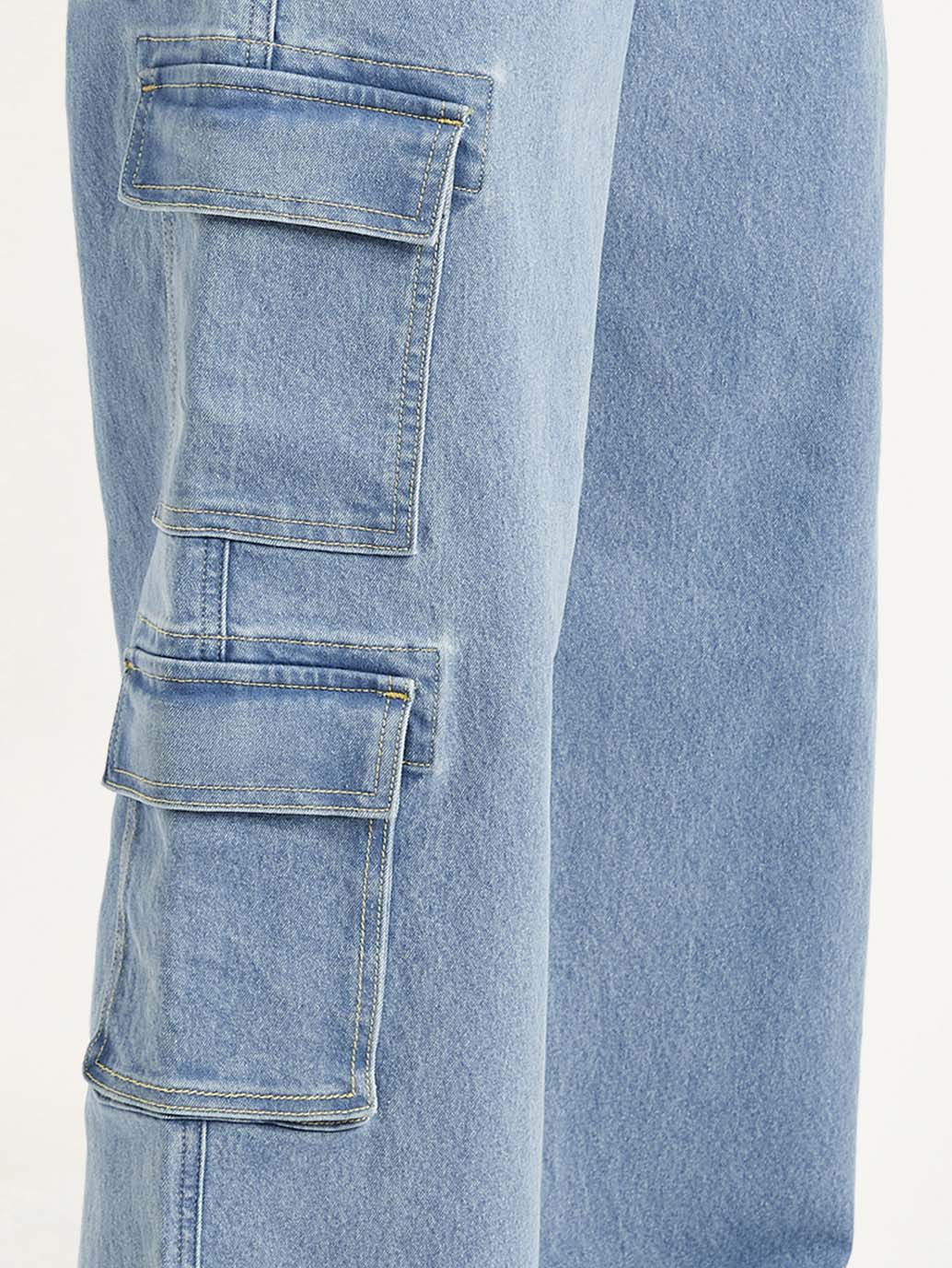 Women's Med Indigo Baggy Fit Mid Rise Cargo Jeans - Image 4