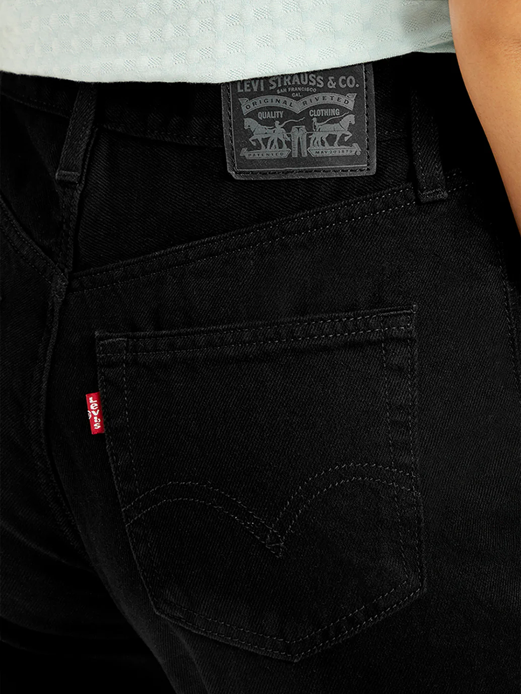 Women's Black Loose Tapered Fit High Rise Jeans - Image 5
