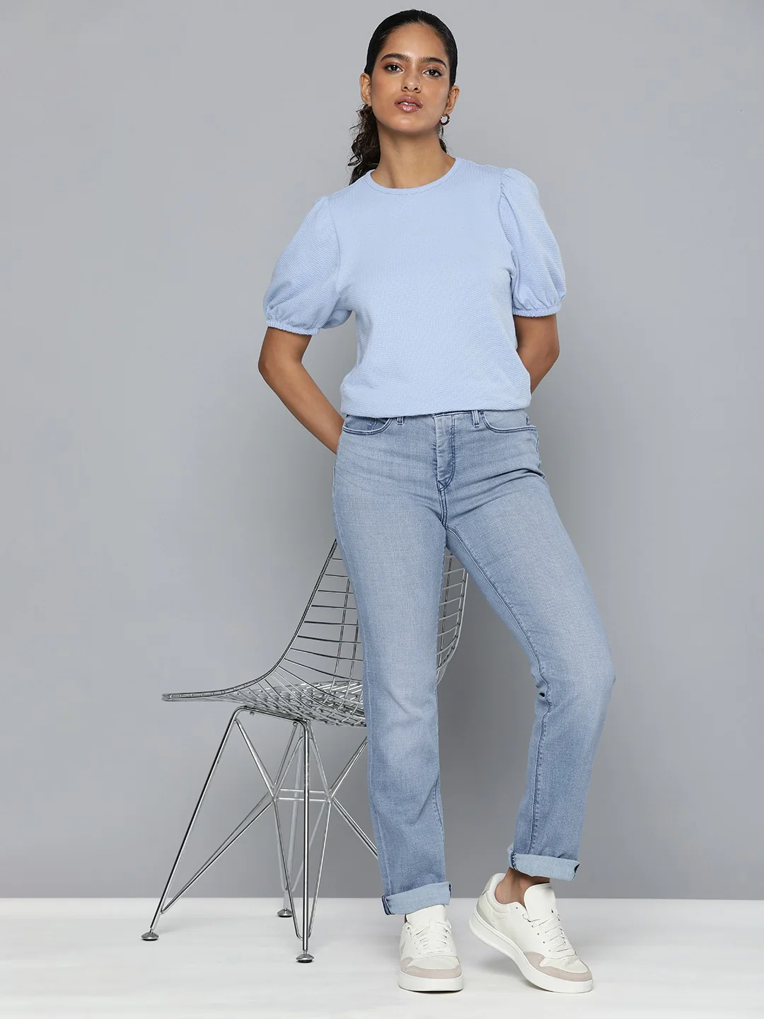 Women's Redloop 312 Blue Straight Fit Mid Rise Jeans - Image 4