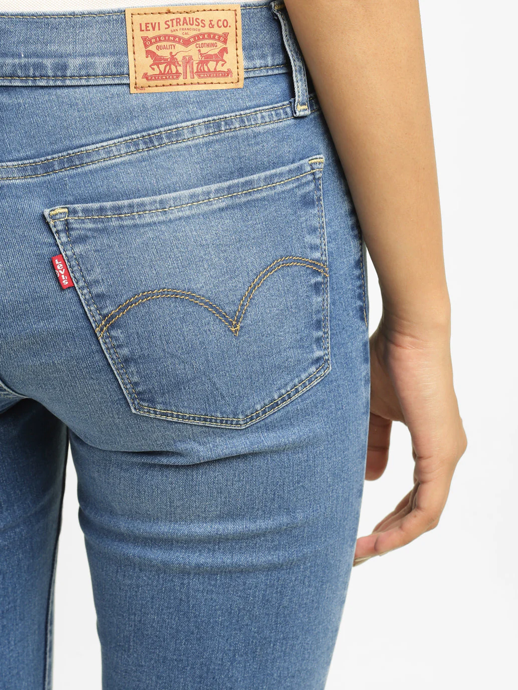 Women's 710 Blue Skinny Fit Mid Rise Jeans - Image 5