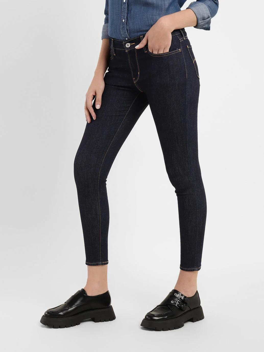 Women's 710 Blue Skinny Fit Mid Rise Jeans - Image 4