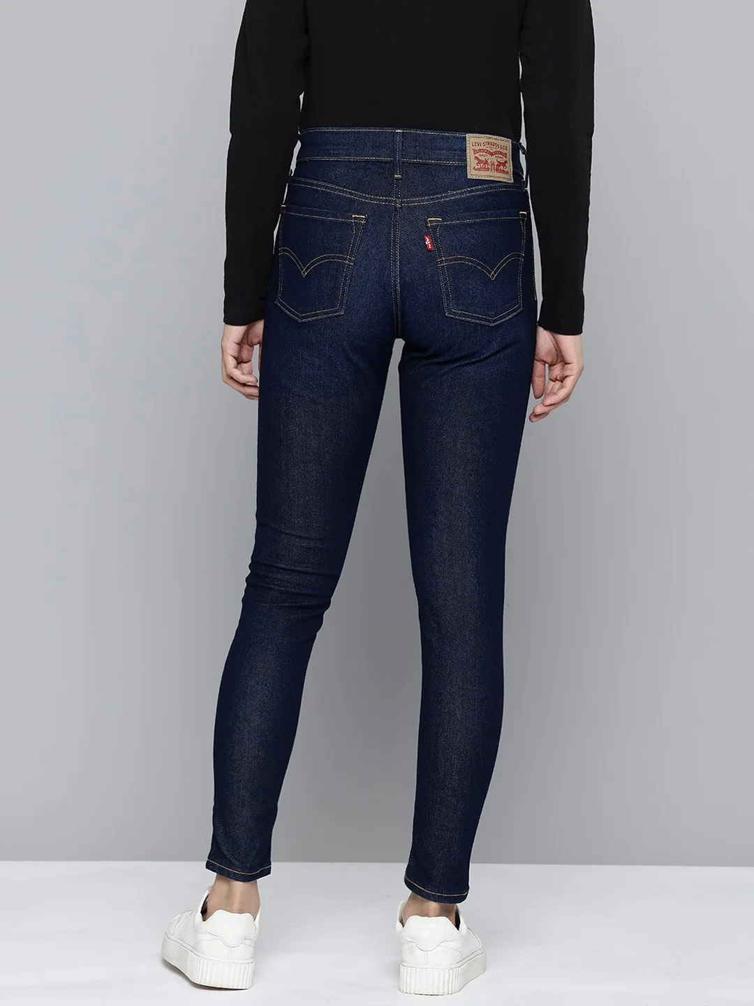 Women's 710 Blue Skinny Fit Mid Rise Jeans - Image 3