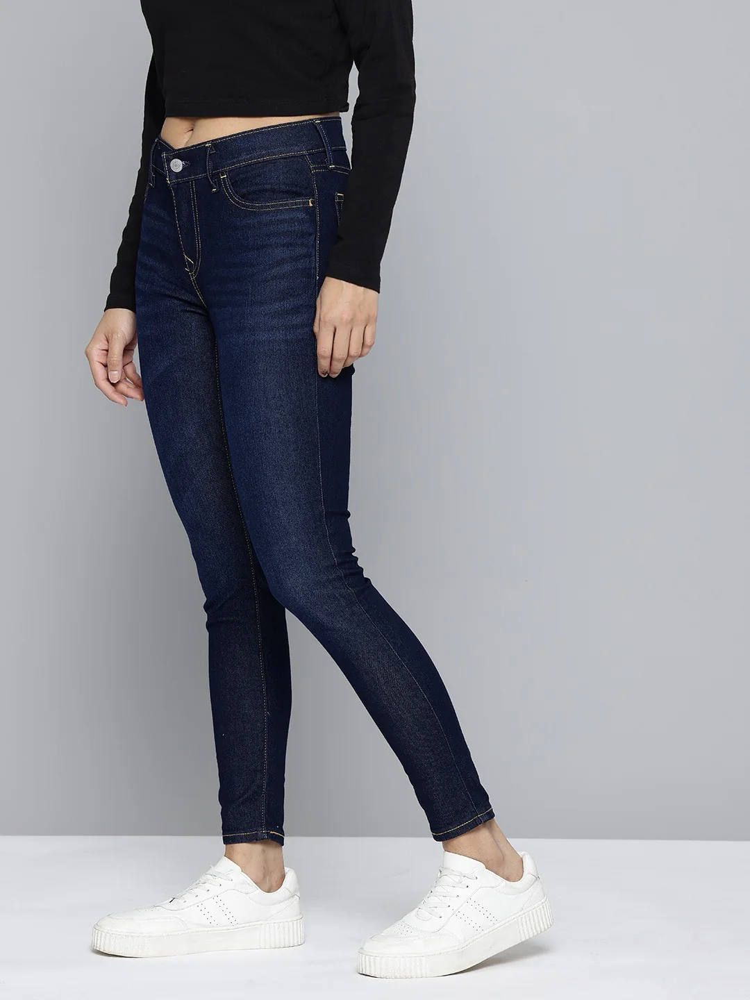 Women's 710 Blue Skinny Fit Mid Rise Jeans - Image 4