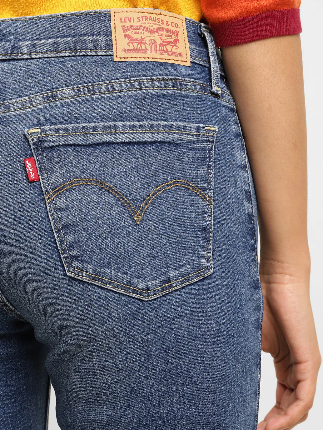 Women's 710 Blue Skinny Fit Mid Rise Jeans - Image 7