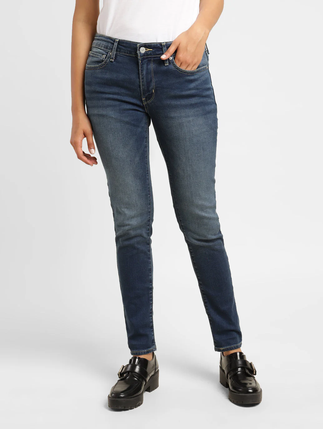 Women's 711 Blue Skinny Fit Mid Rise Jeans - Image 2