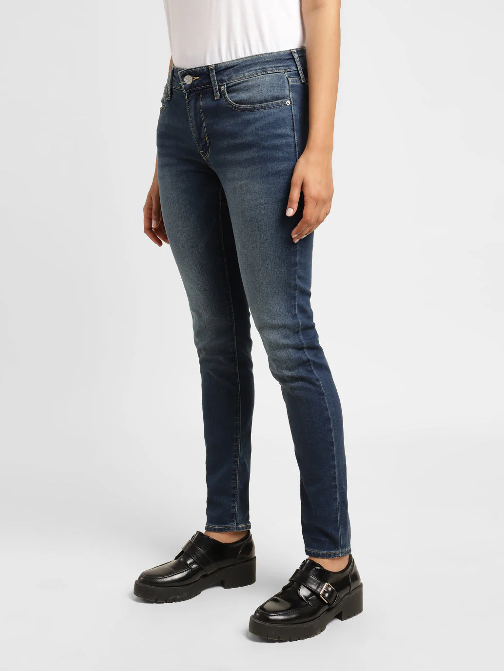 Women's 711 Blue Skinny Fit Mid Rise Jeans - Image 4