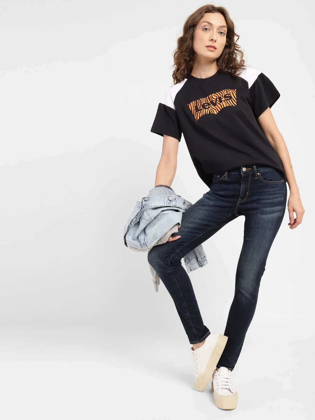 Women's 711 Blue Skinny Fit Mid Rise Jeans - Image 2