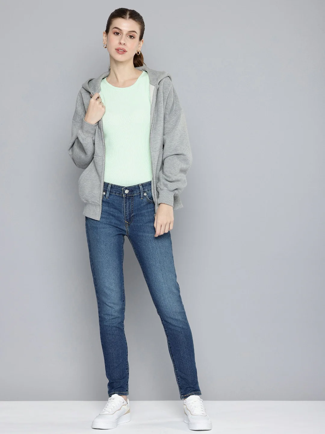 Women's 711 Blue Skinny Fit Mid Rise Jeans