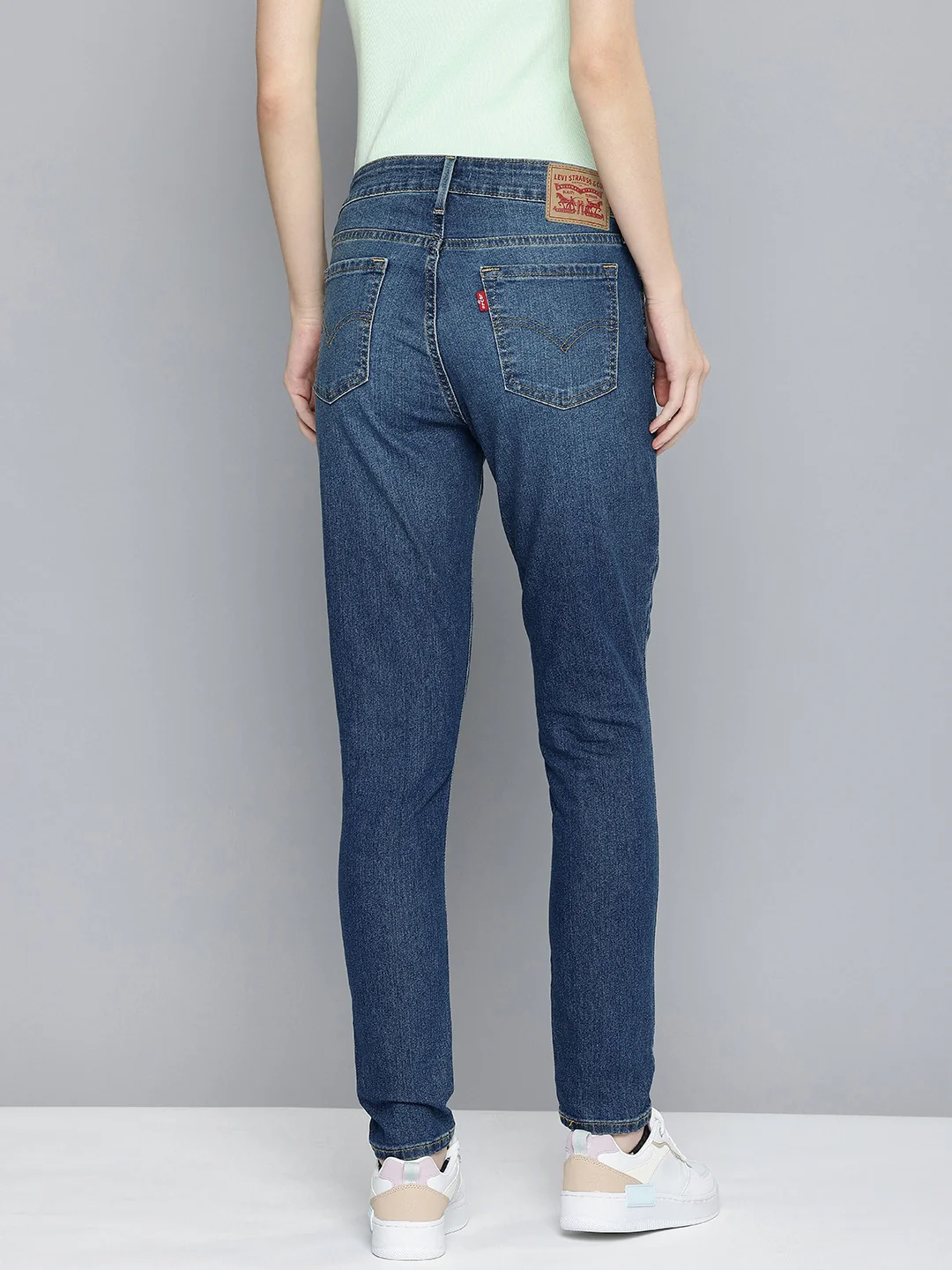 Women's 711 Blue Skinny Fit Mid Rise Jeans - Image 4