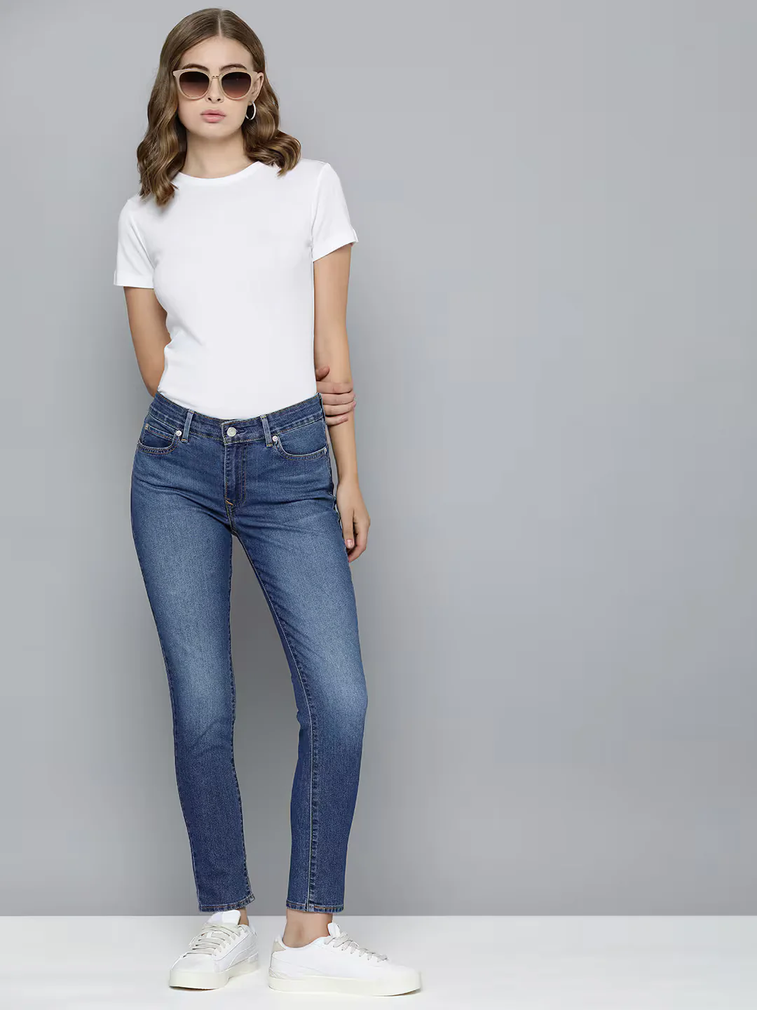 Women's 711 Blue Skinny Fit Mid Rise Jeans