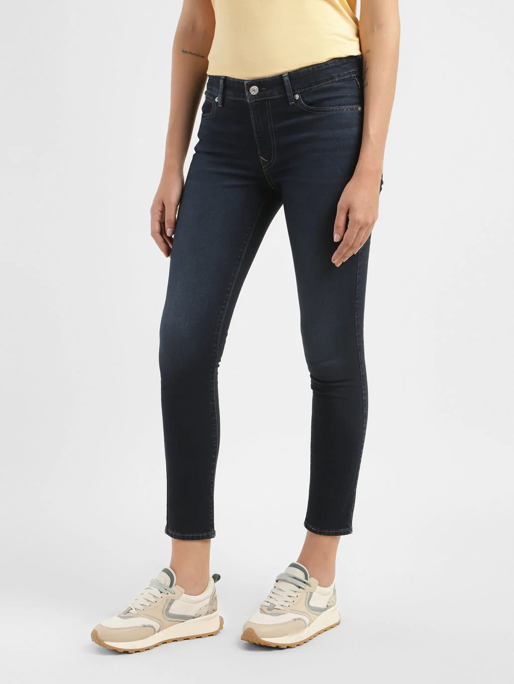 Women's 711 Blue Skinny Fit Mid Rise Jeans - Image 4