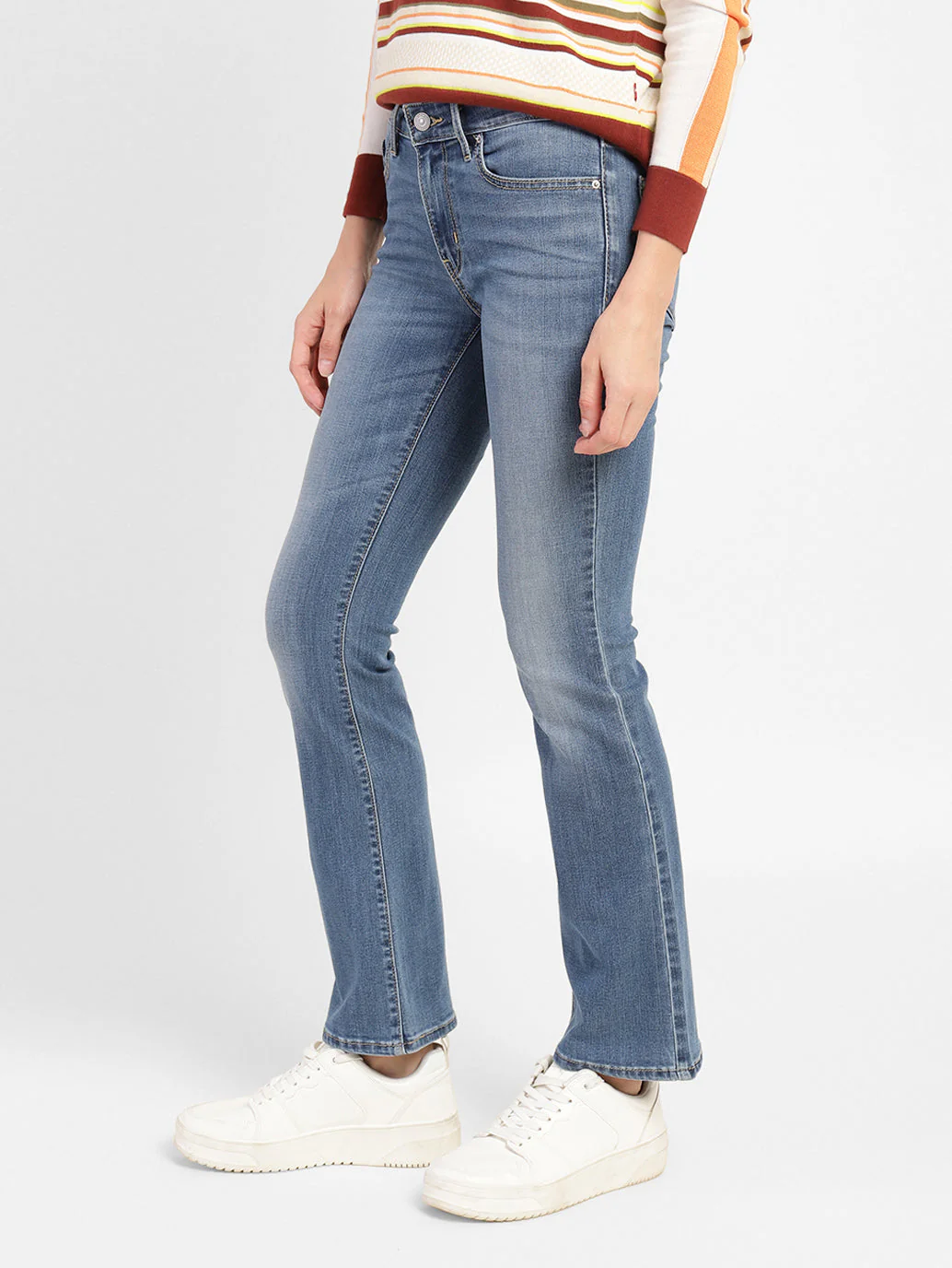 Women's 715 Blue Flared Fit Mid Rise Jeans - Image 4