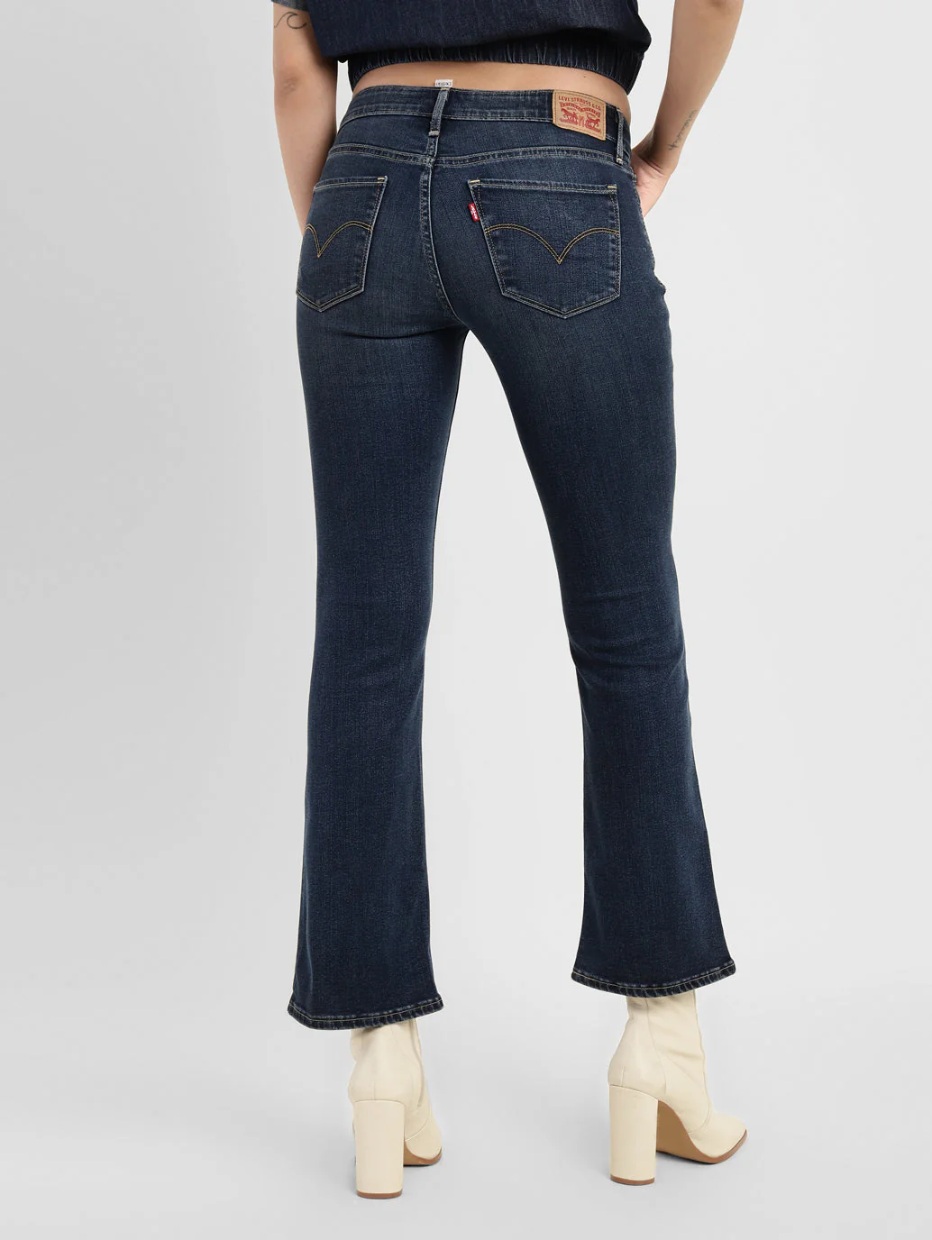 Women's 715 Blue Flared Fit Mid Rise Jeans - Image 3
