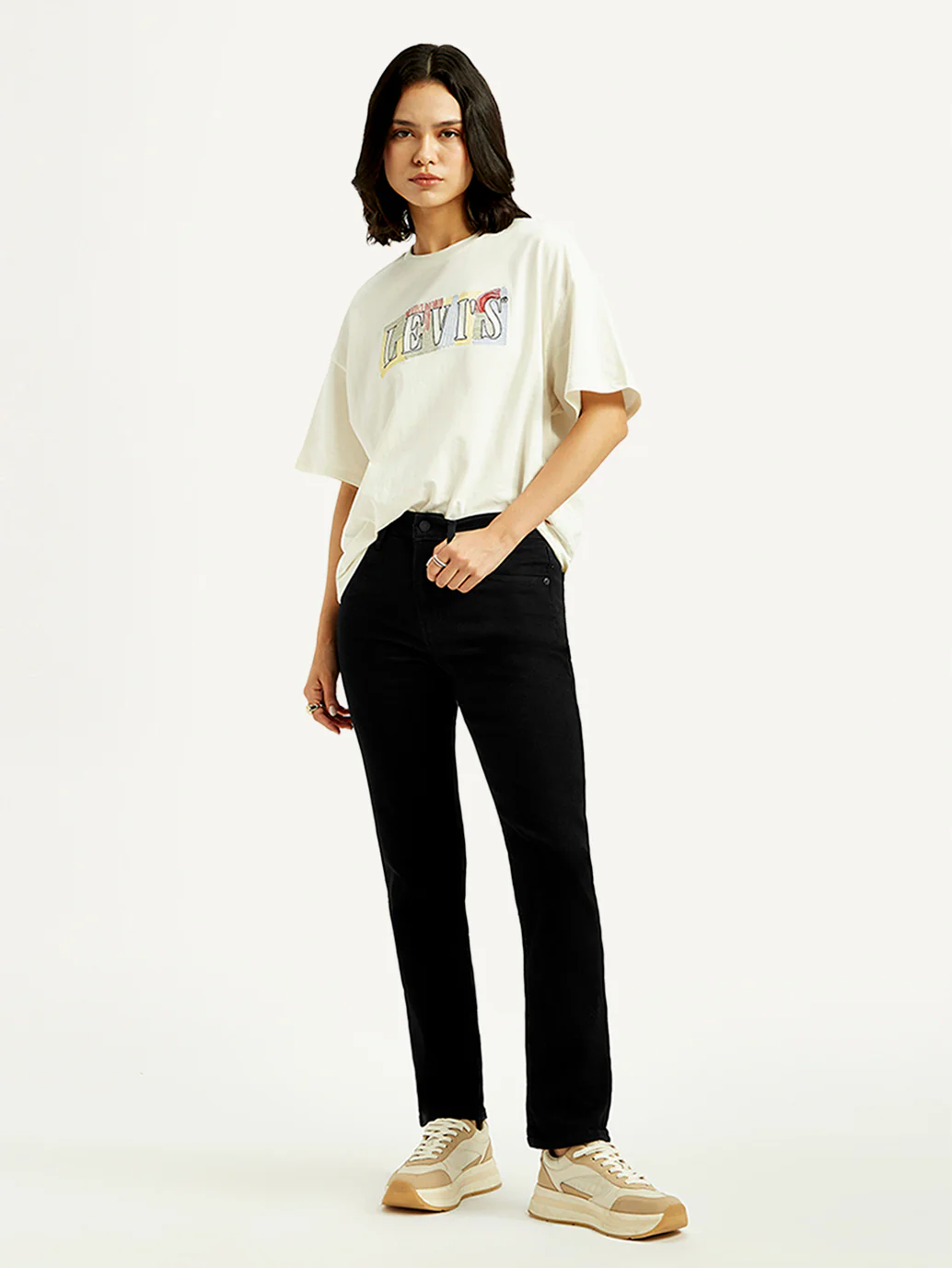 Women's 724 Black Slim Straight Fit High Rise Jeans - Image 7