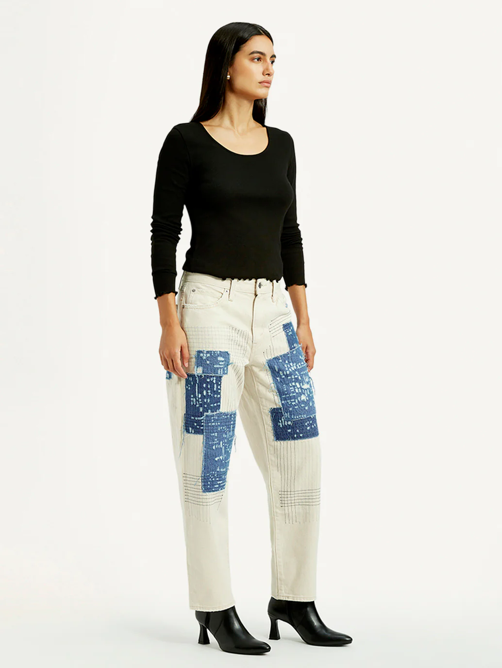 Women's Cream Baggy Fit Mid Rise Jeans - Image 4