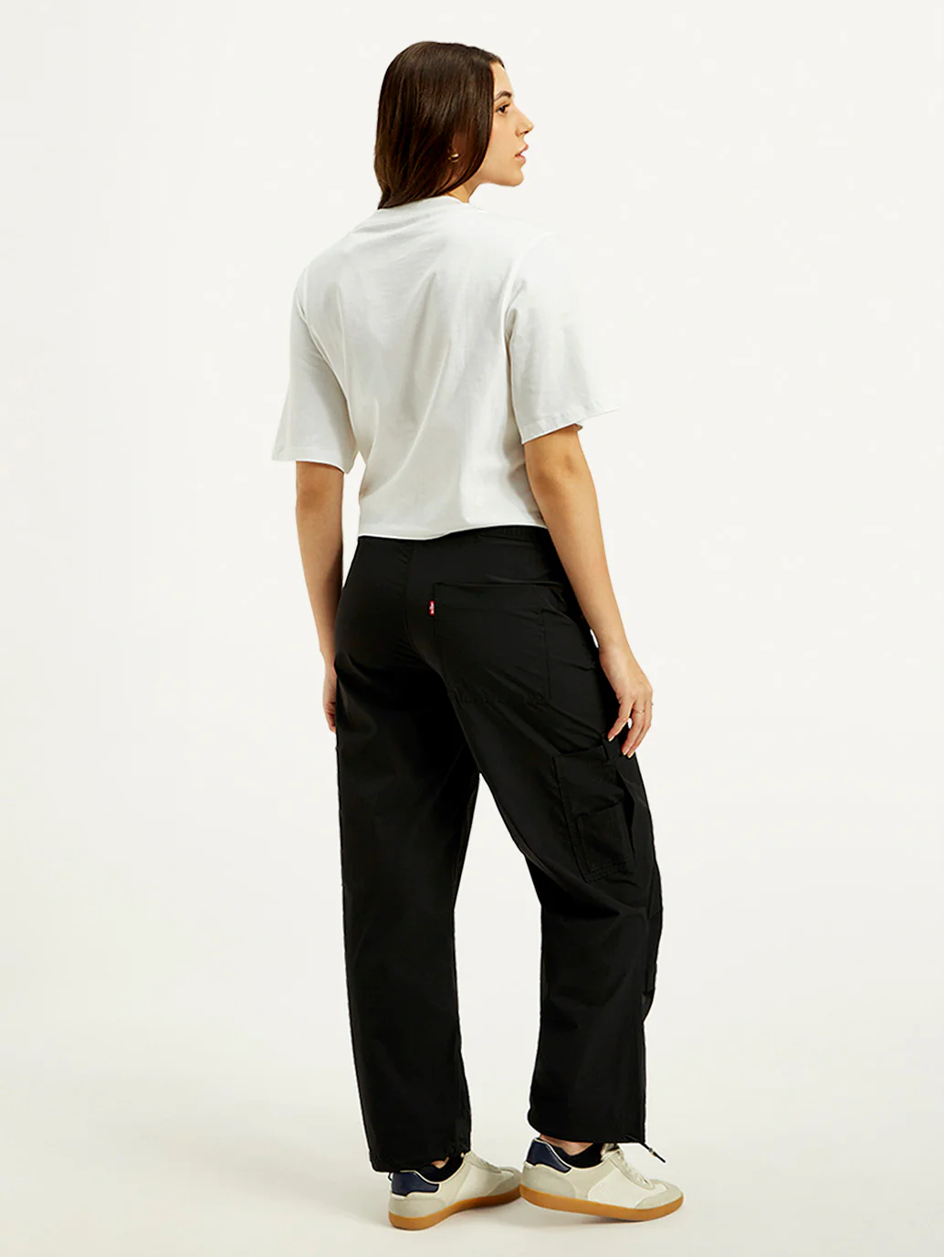 Women's Mid Rise Black Loose Fit Cargo Trousers - Image 3