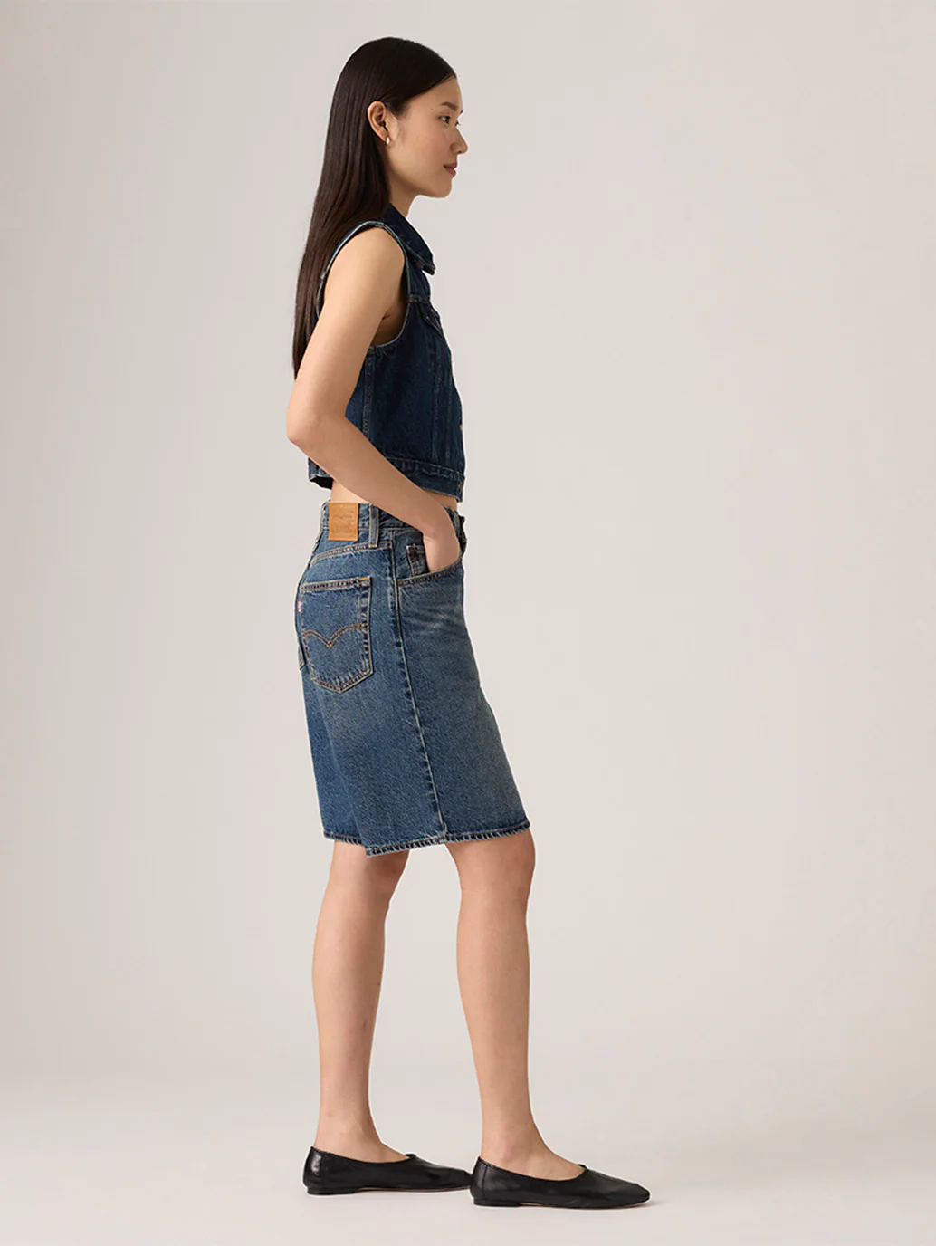 Women's Tinted Mid Rise Blue Baggy Fit Shorts - Image 3