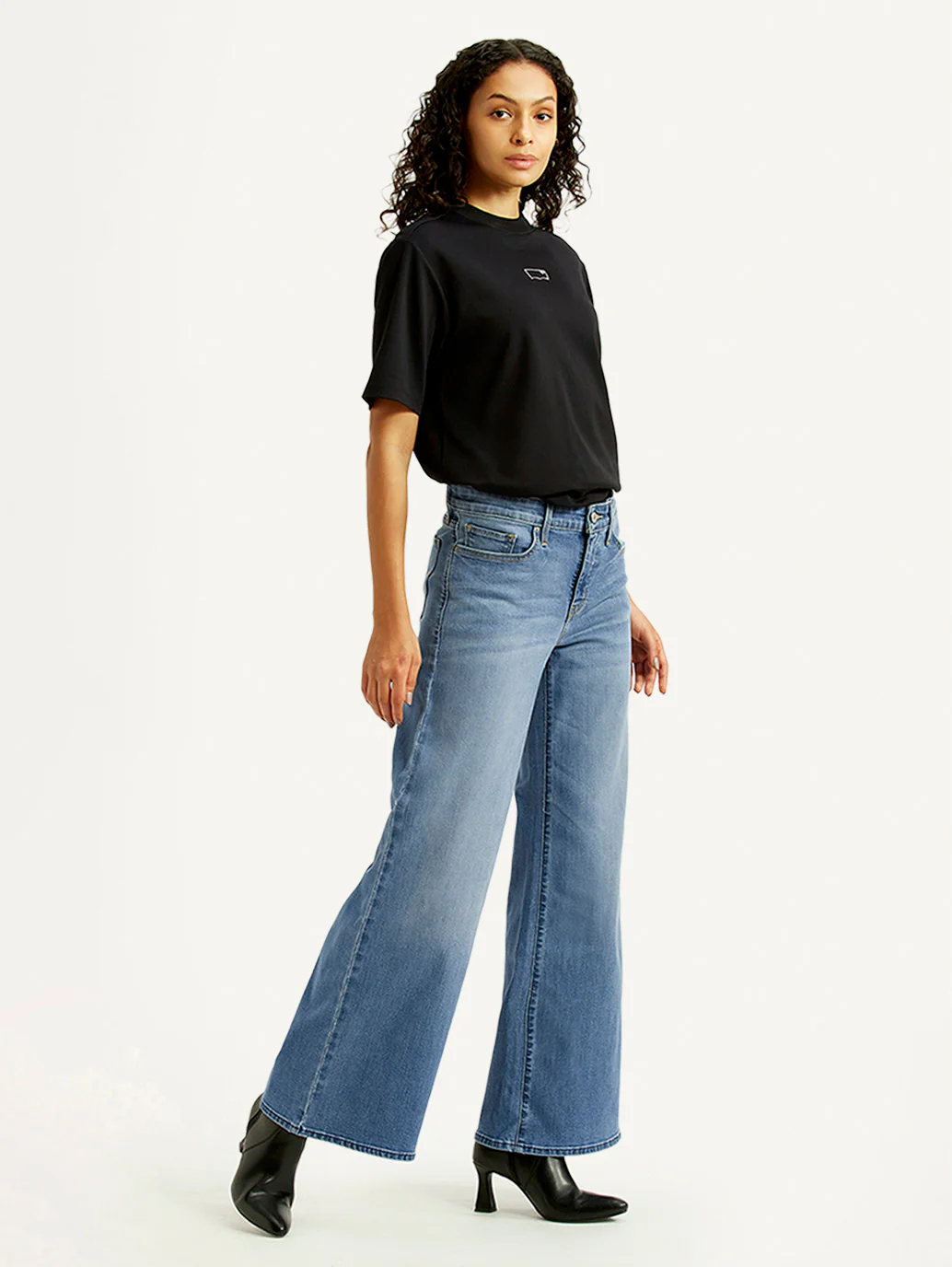 Women's 318 Blue Shaping Wide Leg Fit Mid Rise Jeans