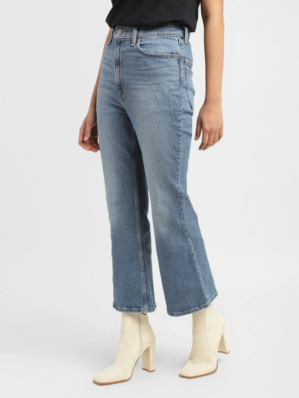 Women's 70s Blue Flared Fit High Rise Jeans - Image 3