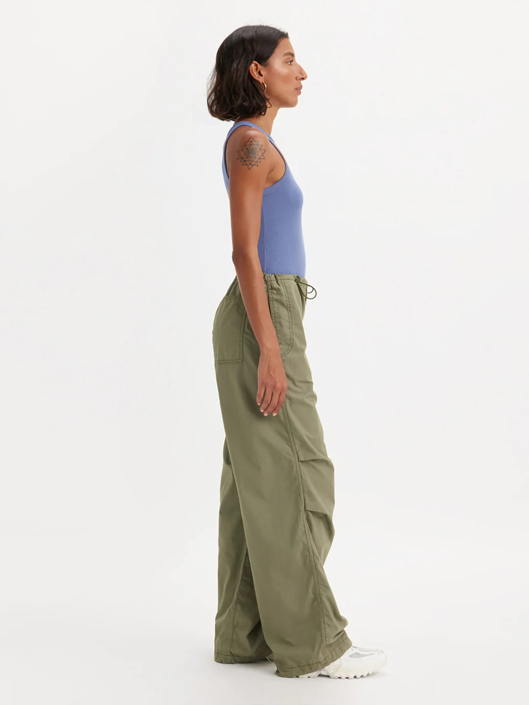 Women's Mid Rise Green Loose Fit Trousers - Image 3