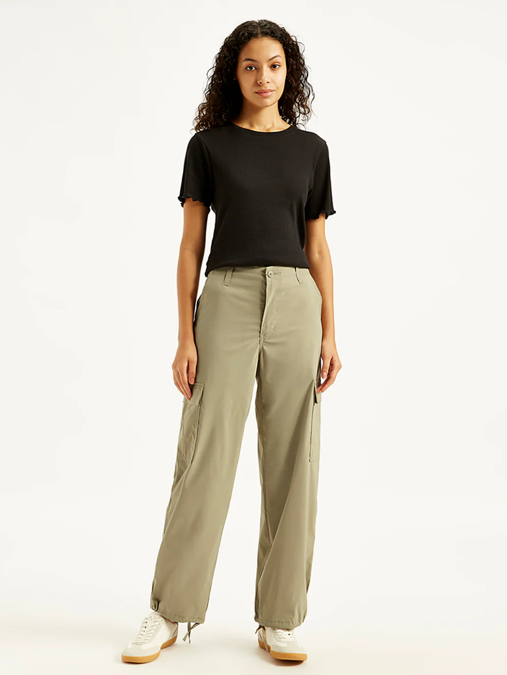 Women's Mid Rise Baggy Fit Cargo Trousers
