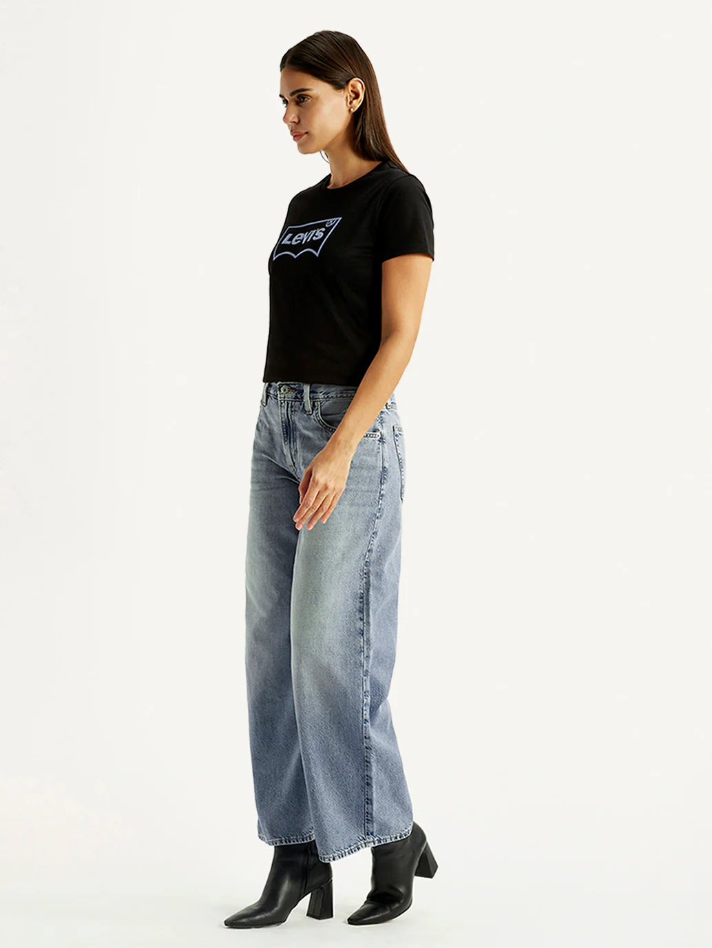 Women's Tinted Light Blue XL Straight Loose Fit Mid Rise Jeans - Image 7
