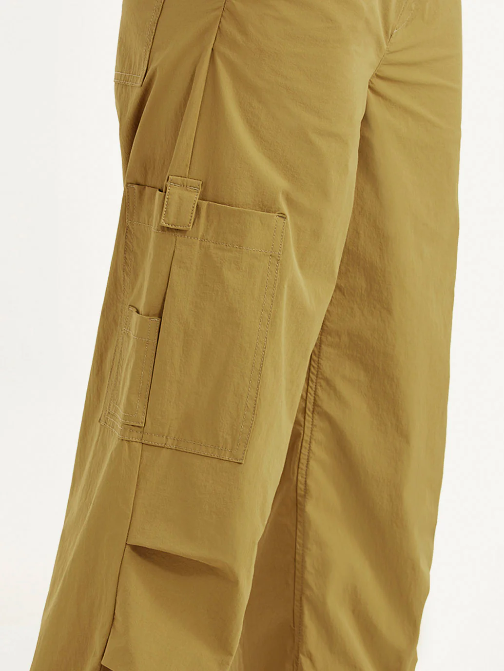 Women's Mid Rise Loose Fit Baggy Dad Cargo Trousers - Image 4