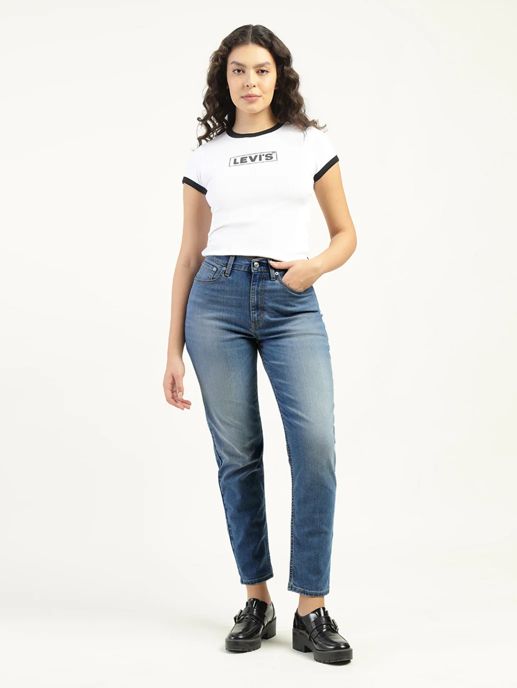 Women's 80s Mom Blue Loose Fit Mid Rise Jeans - Image 2