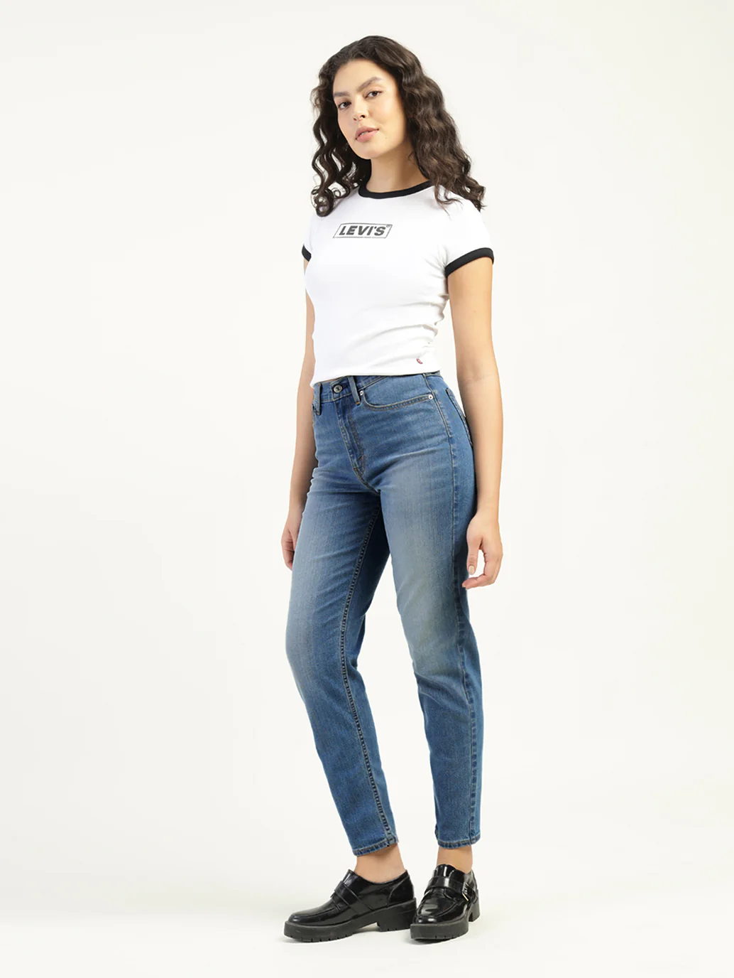 Women's 80s Mom Blue Loose Fit Mid Rise Jeans - Image 5