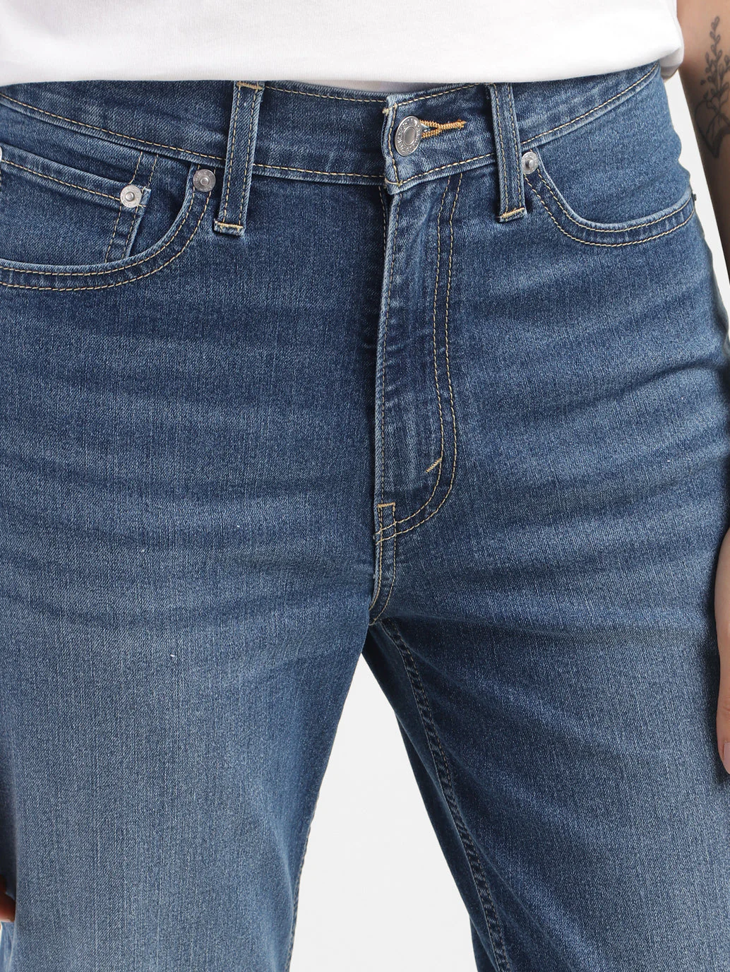 Women's Blue Loose Fit Mid Rise Mom Jeans - Image 5