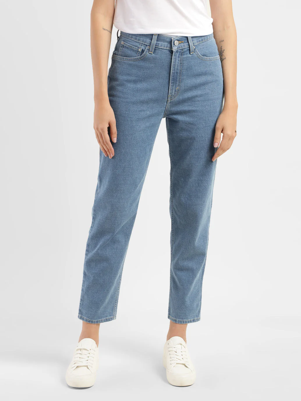 Women's Blue Loose Fit Mid Rise Mom Jeans - Image 2