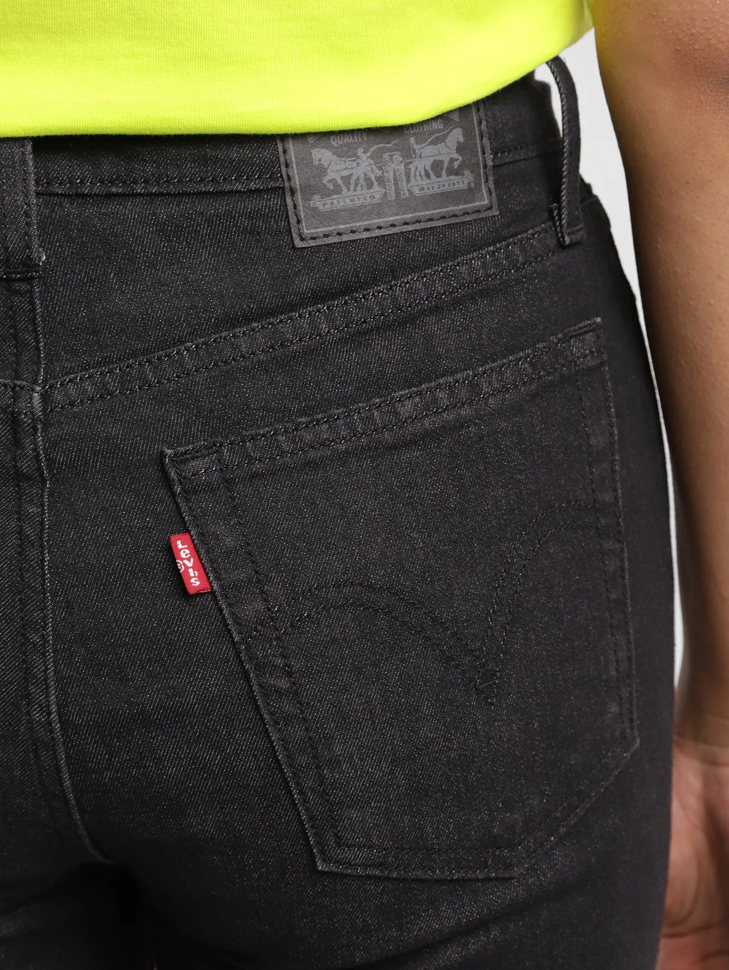 Women's Black Wedgie Straight Fit Mid Rise Jeans - Image 5