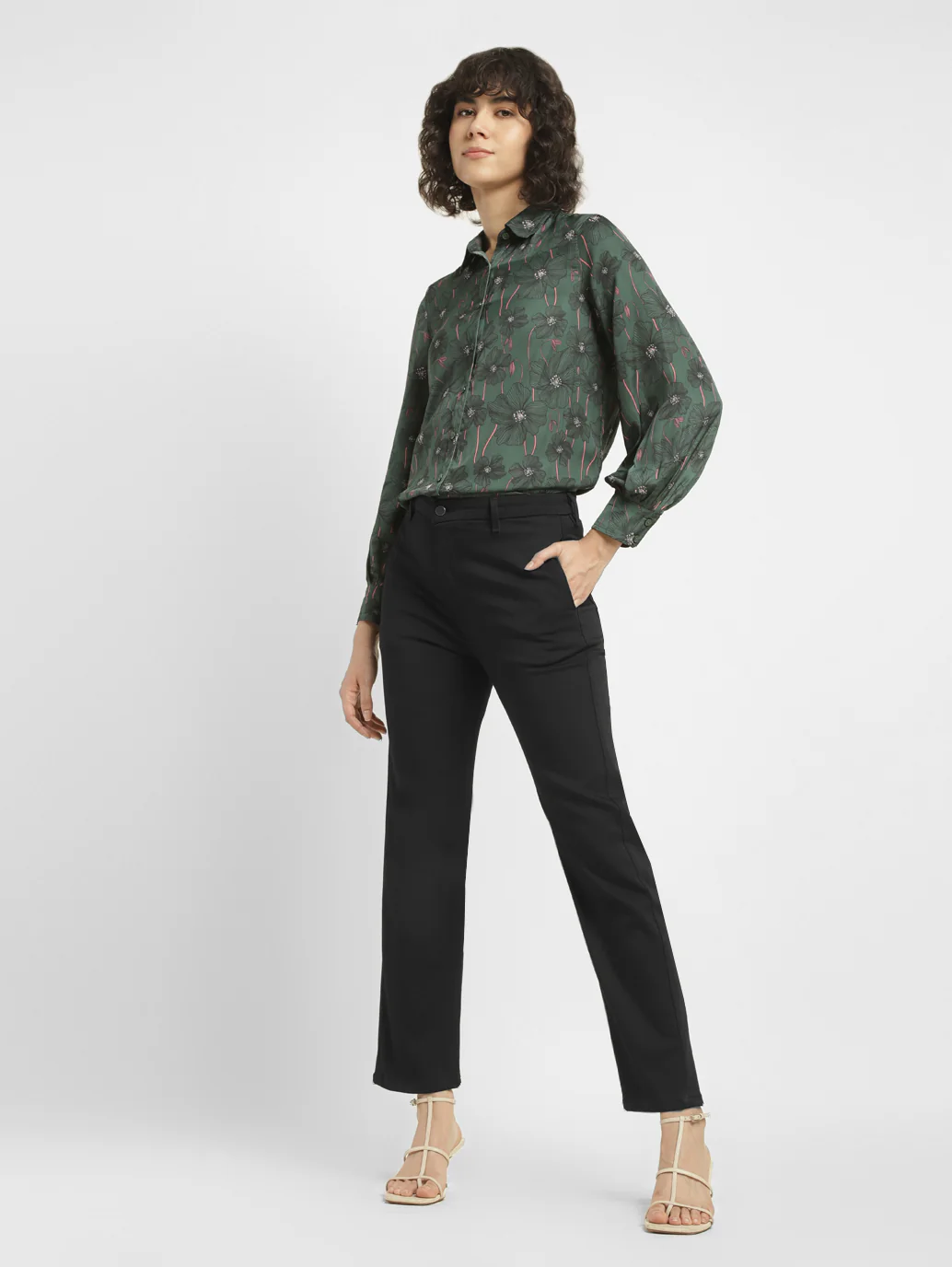 Women's Redloop Black Wedgie Straight Fit Mid Rise Jeans