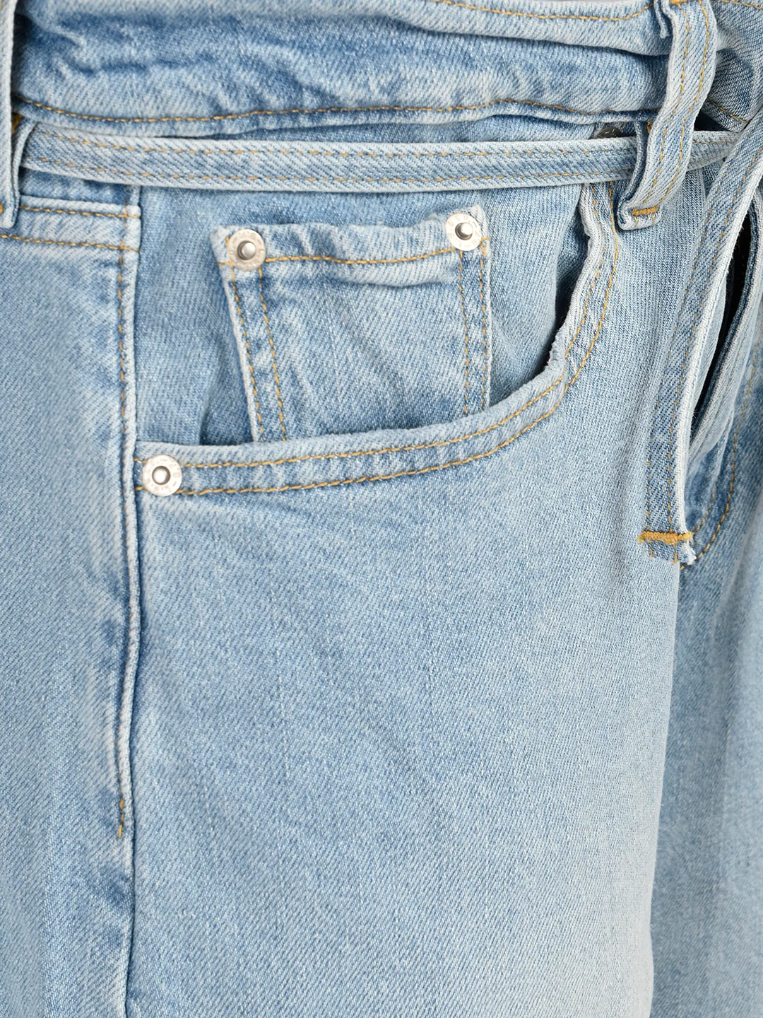 Women's Light Blue Wide Leg Fit Mid Rise Jeans - Image 5