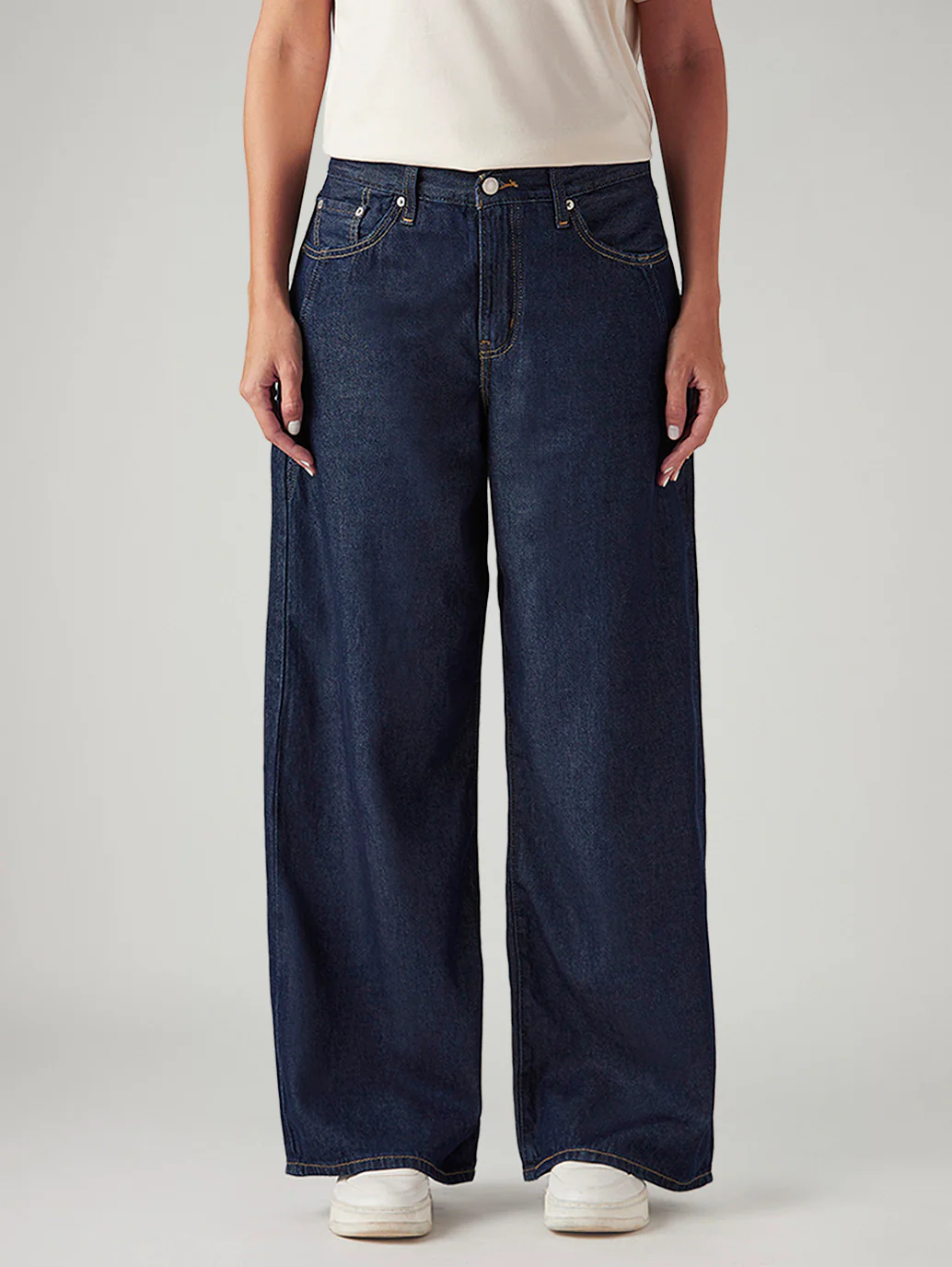 Women's Navy Loose Fit Mid Rise Jeans - Image 2