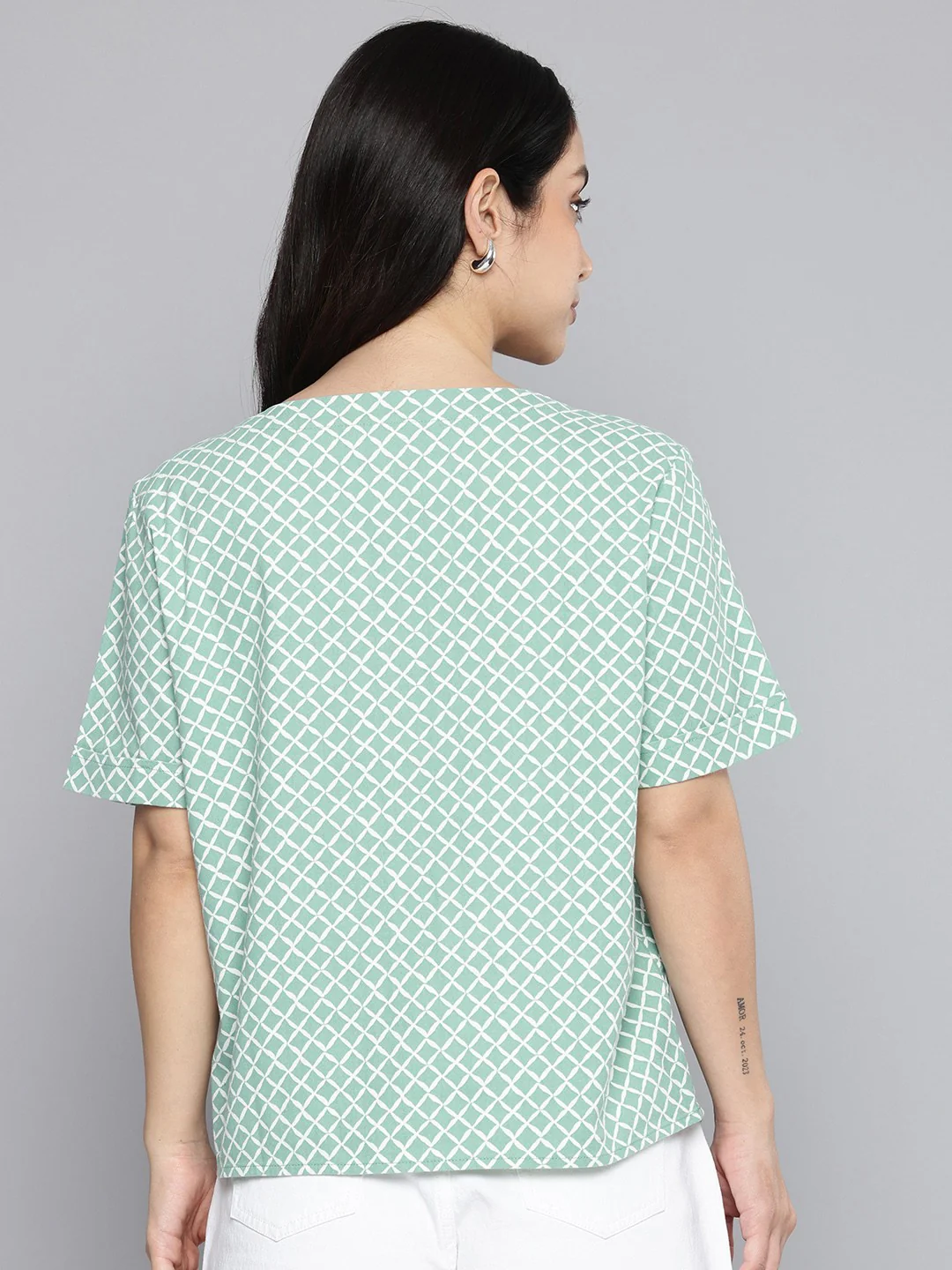 Women's Printed Regular Fit Shirt - Image 4