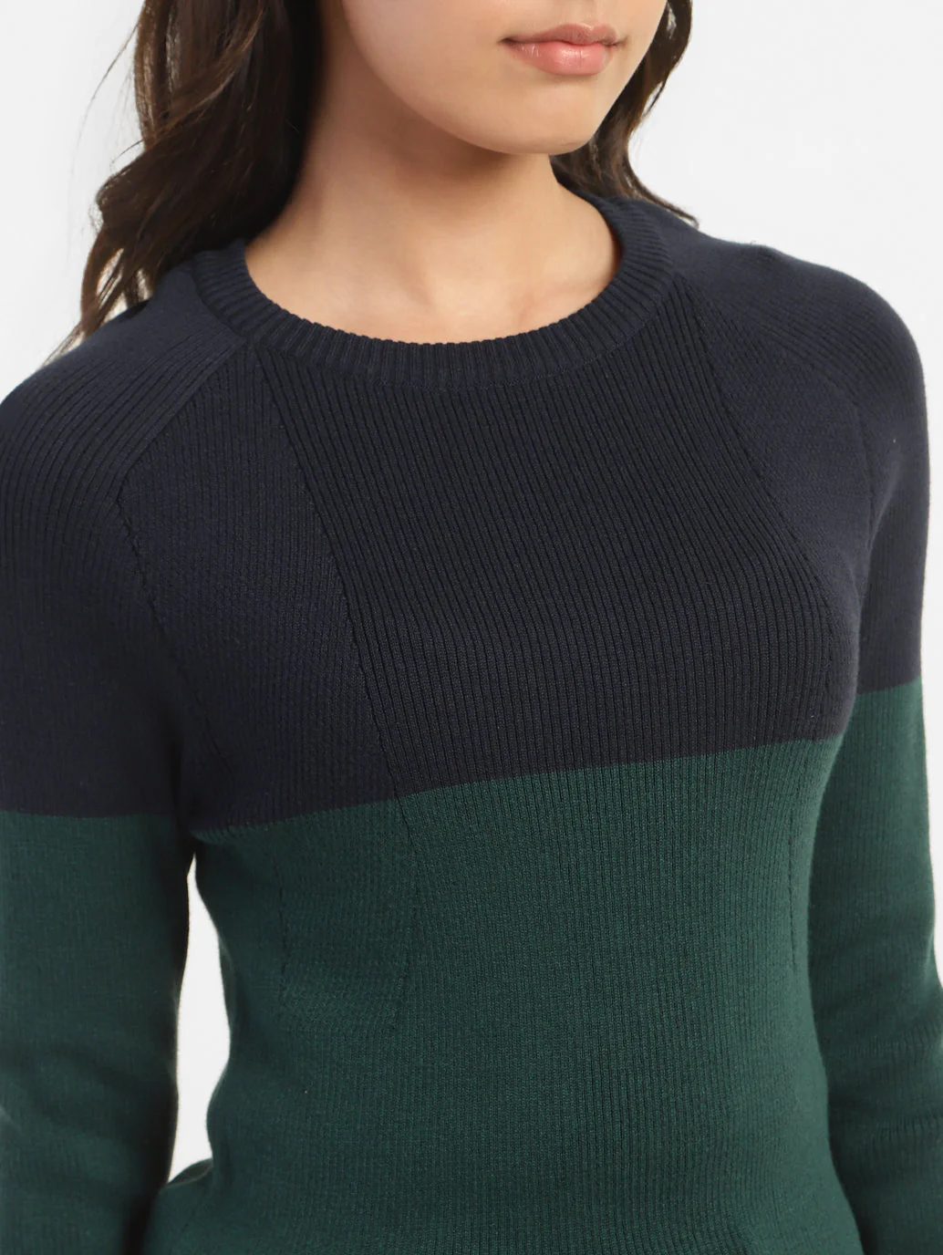 Women's Colorblock Crew Neck Sweater - Image 6