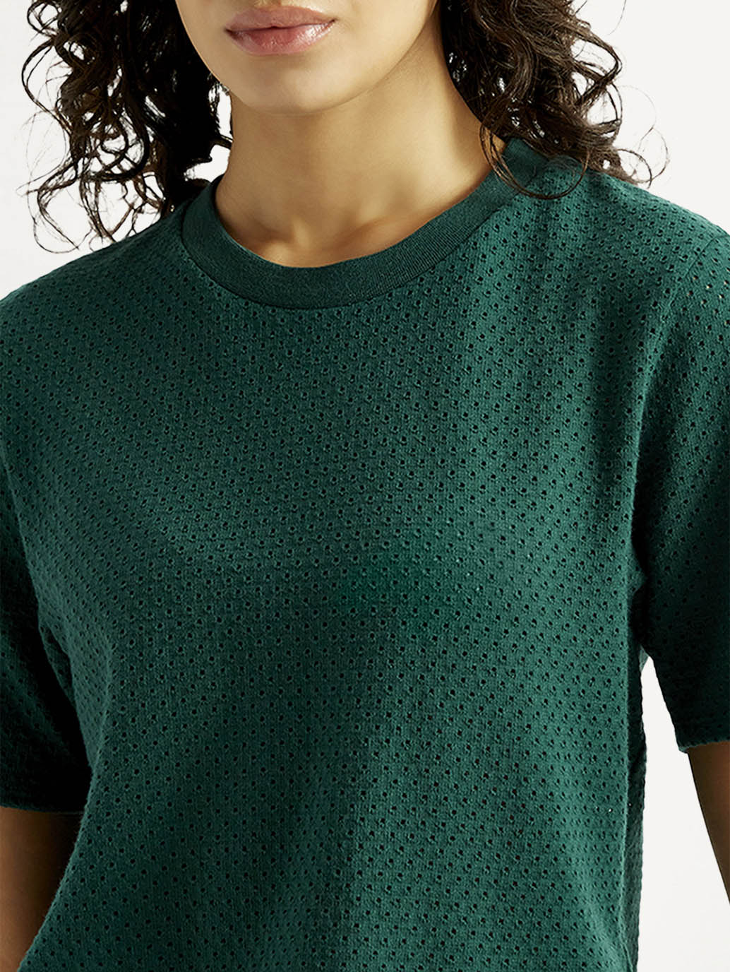 Women's Textured Crew Neck T-shirt - Image 4